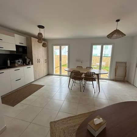Chez Maison Stella Avec Cuisine Et Terrasse Partagee *
