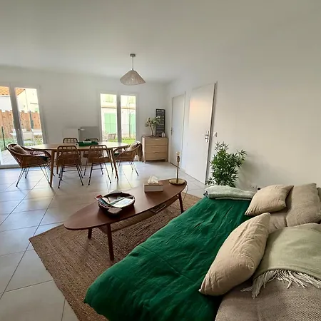 Accommodatie bij particulieren Chez Maison Stella Avec Cuisine Et Terrasse Partagee *